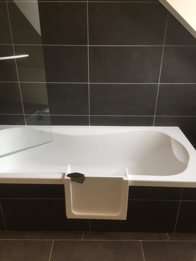 Pose d'une porte étanche